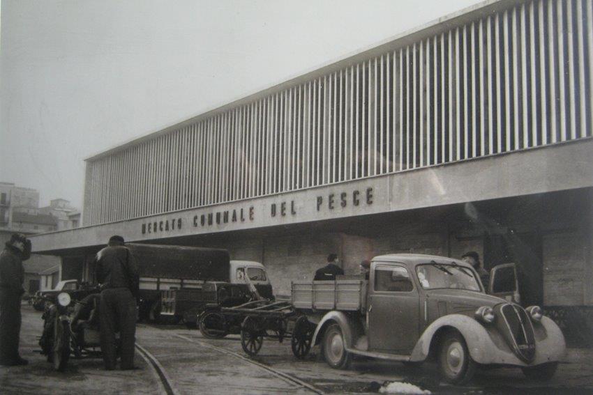 Il vecchio mercato comunale del pesce di Ancona